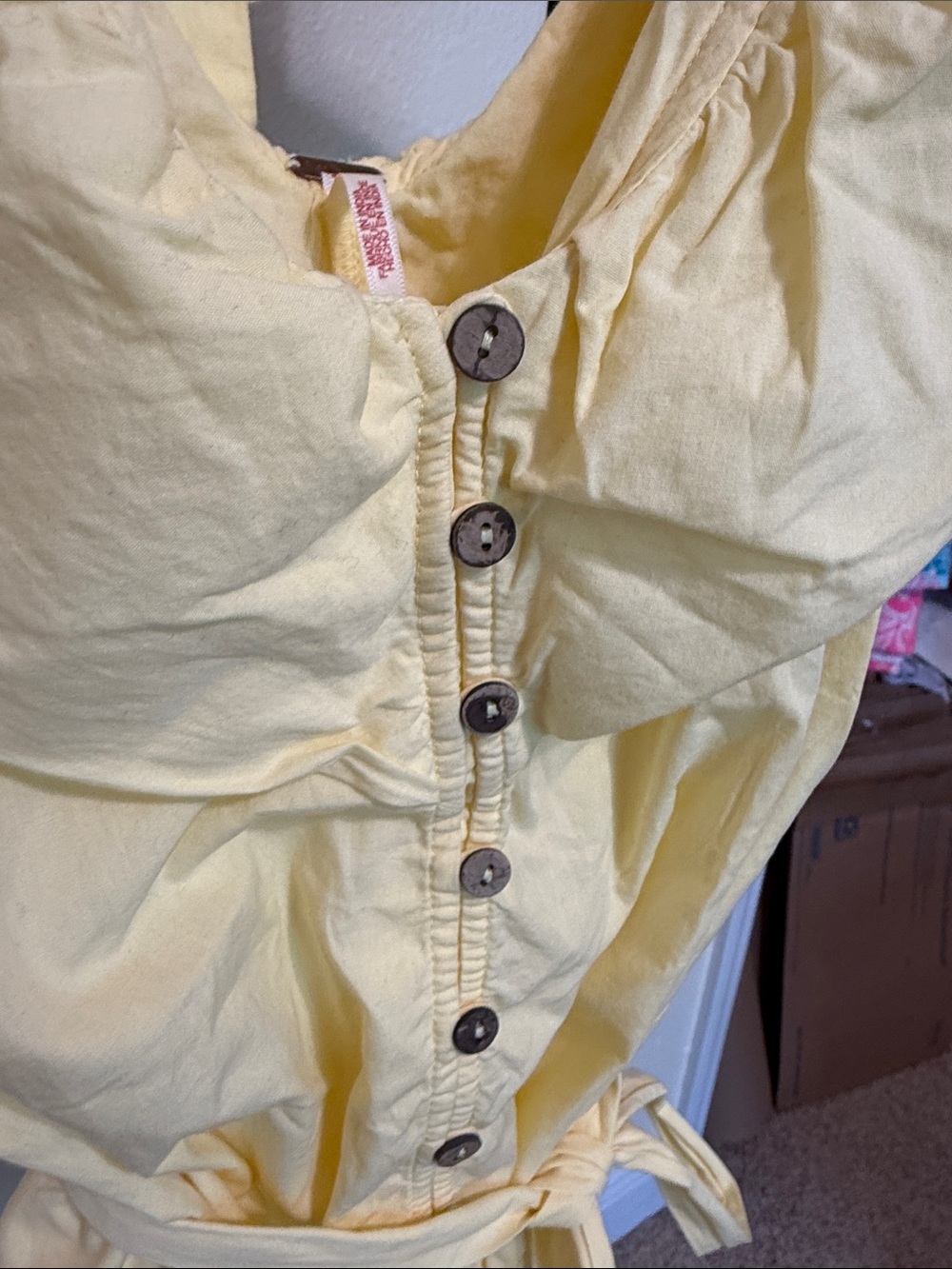 Free people 🌻Yellow Ruffle Sleeve Tie-Back Romper - Picture 5 of 14